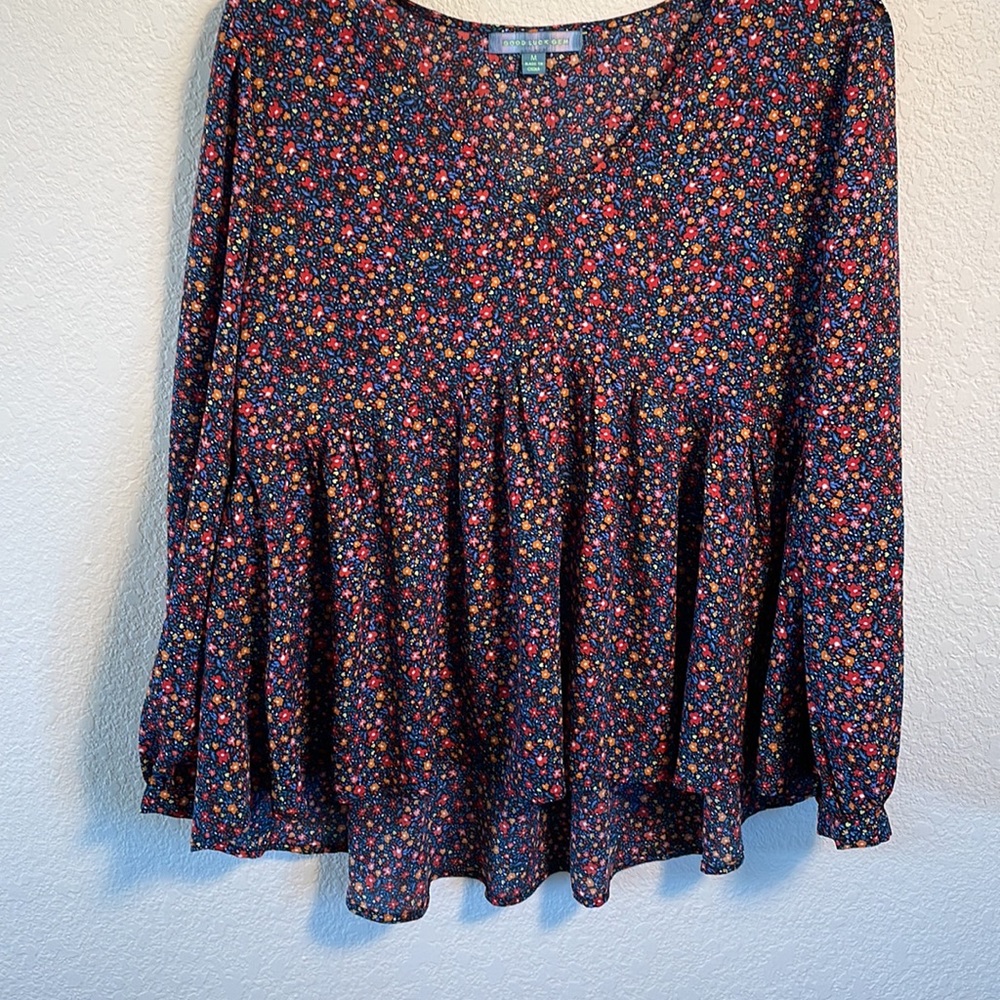 Good Luck Gem black ditzy print. Babydoll loose fit with buttoned sleeves. SzM